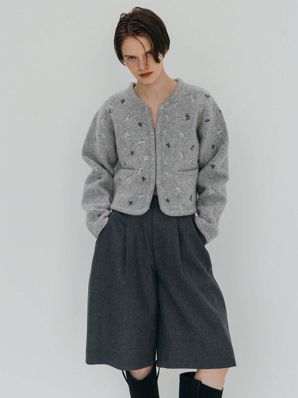 FLOWER EMBROIDERY KNIT JACKET