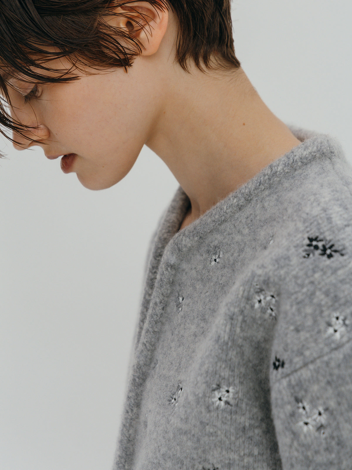 FLOWER EMBROIDERY KNIT JACKET