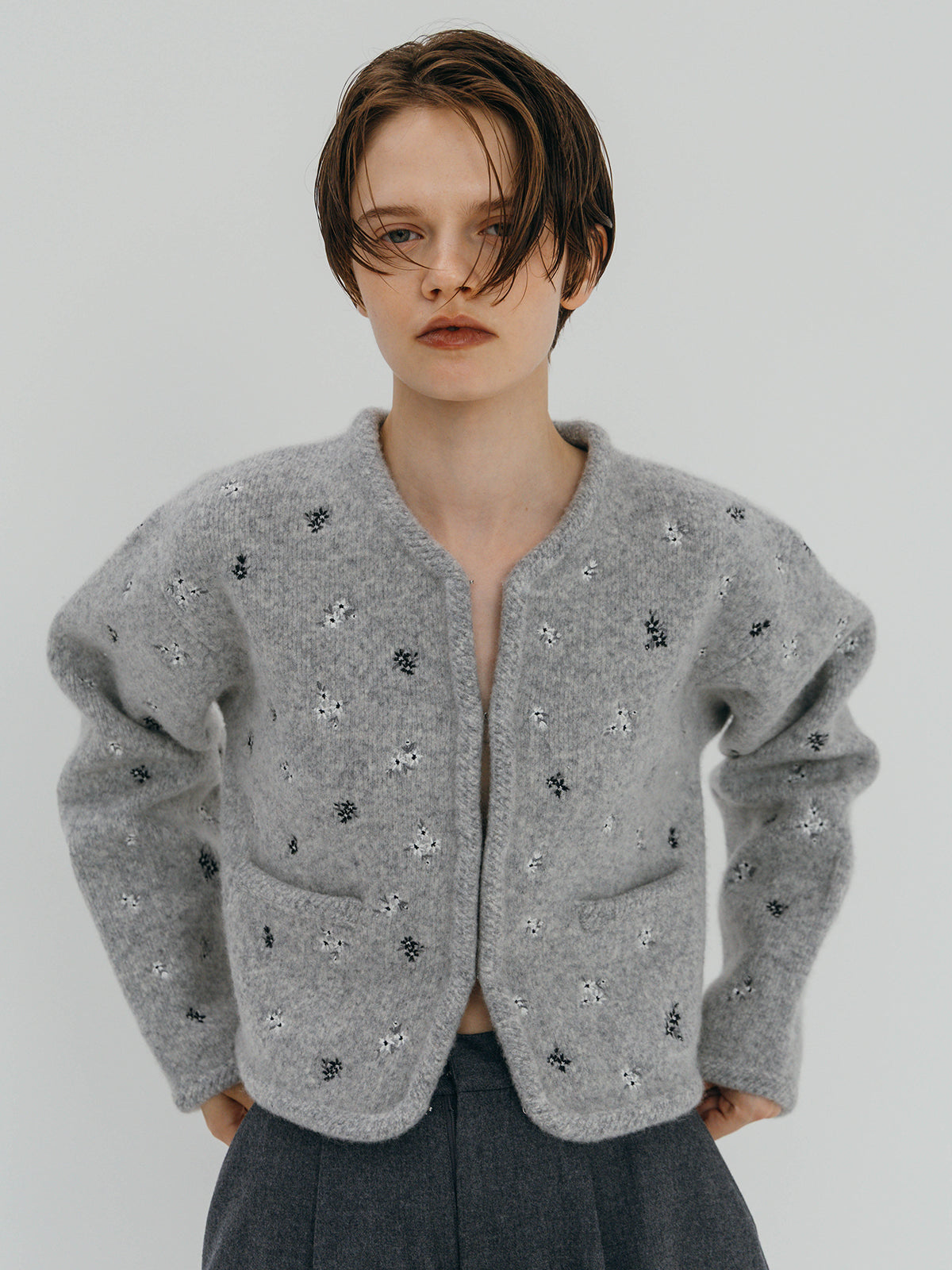 FLOWER EMBROIDERY KNIT JACKET