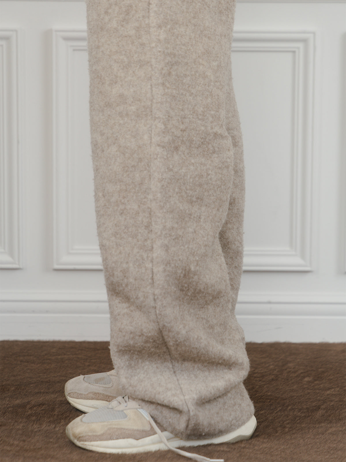 WOOL FLEECE CURVE PANTS