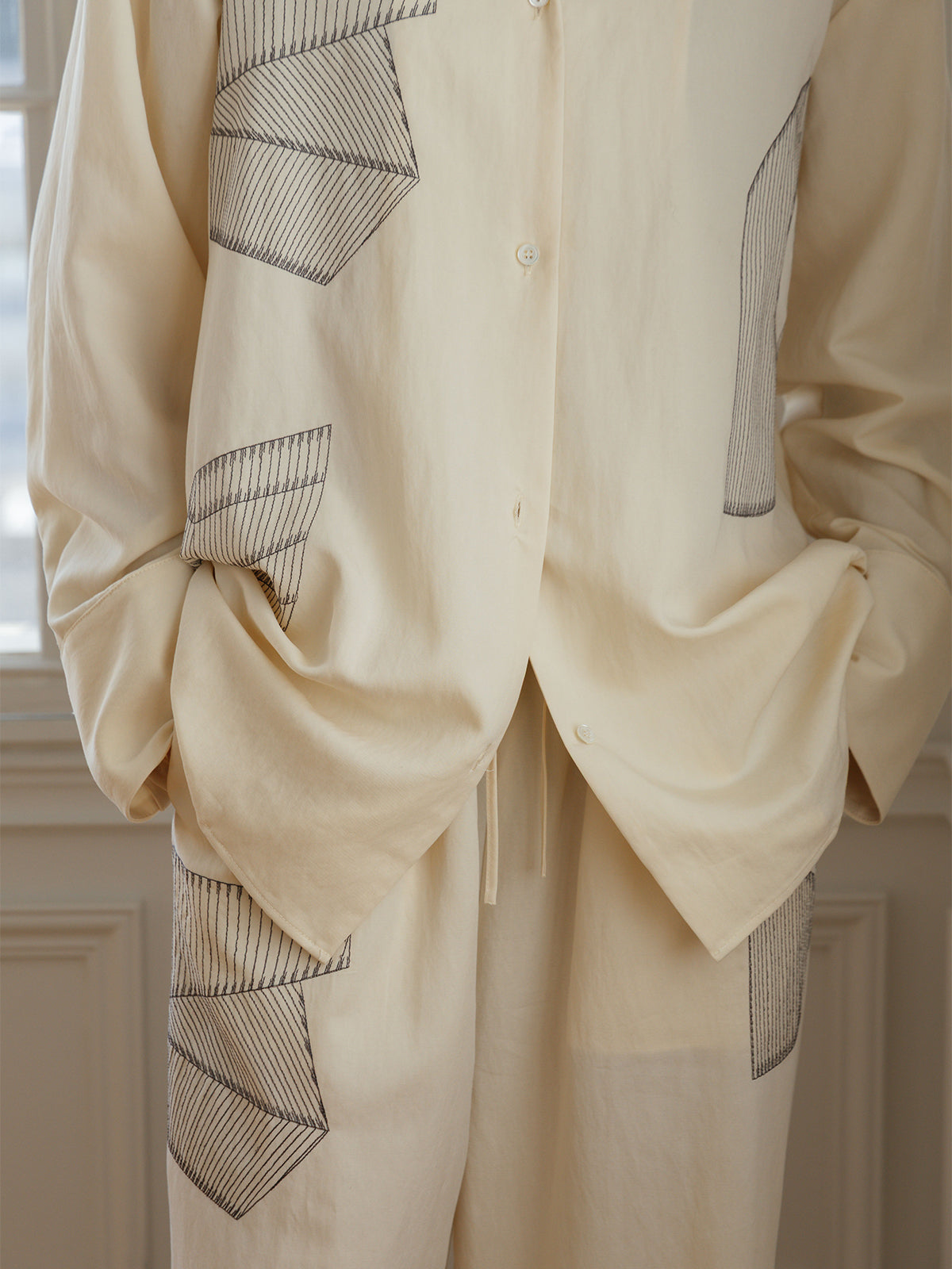 ART EMBROIDERY SHIRT