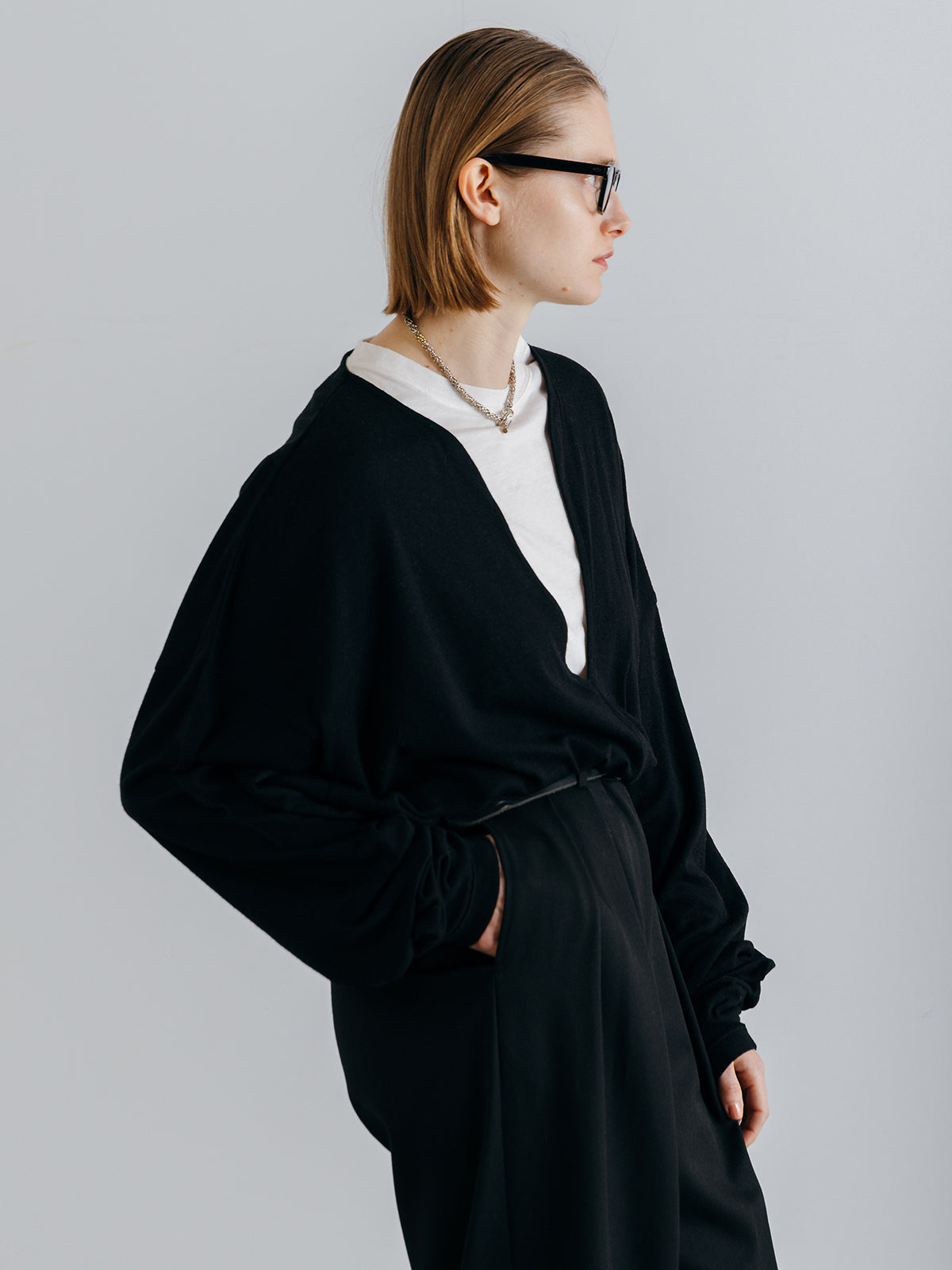 SUPER 120s FINE WOOL V NECK KNIT