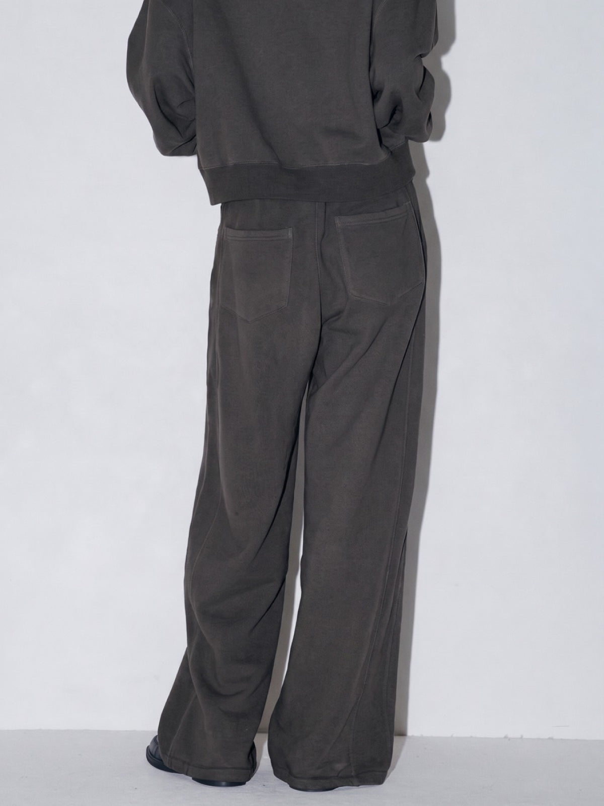 WIDE BEETLE SWEAT PANTS
