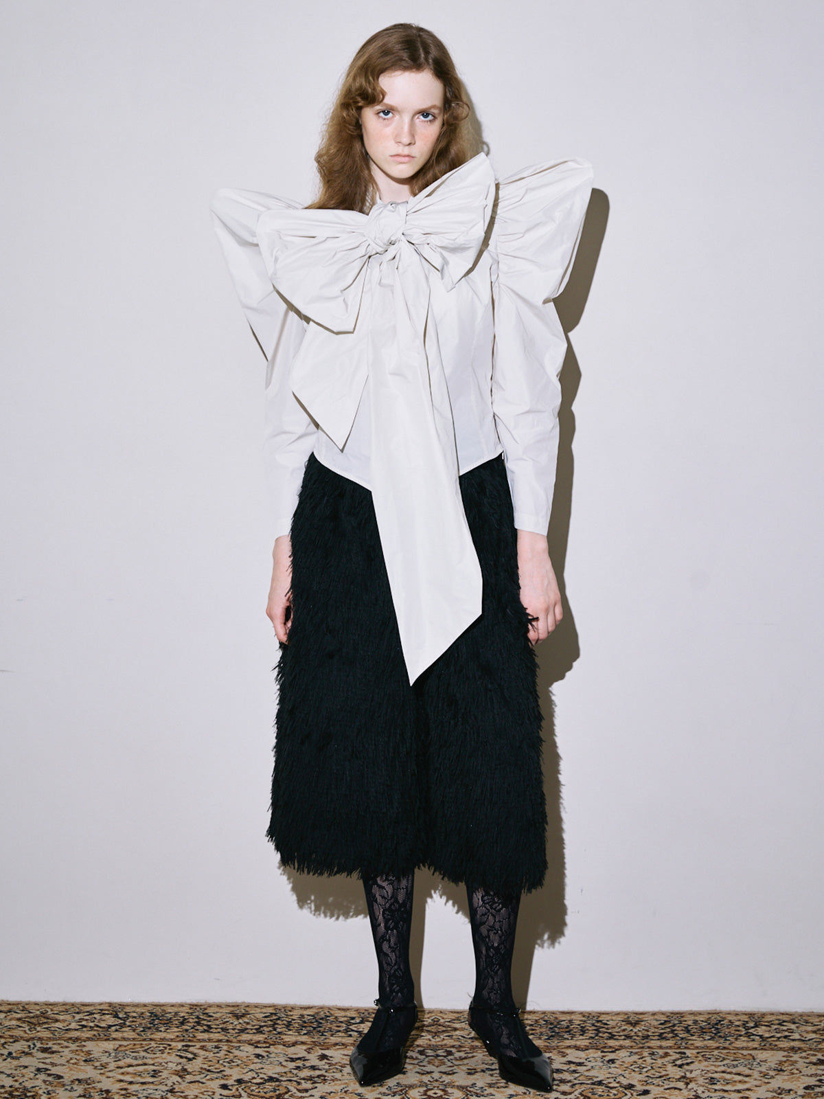 Petal ribbon blouse