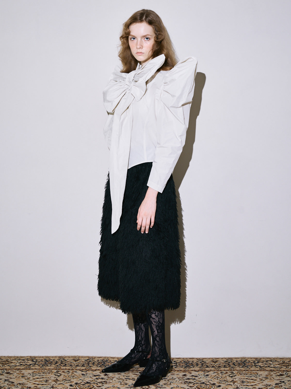 Petal ribbon blouse