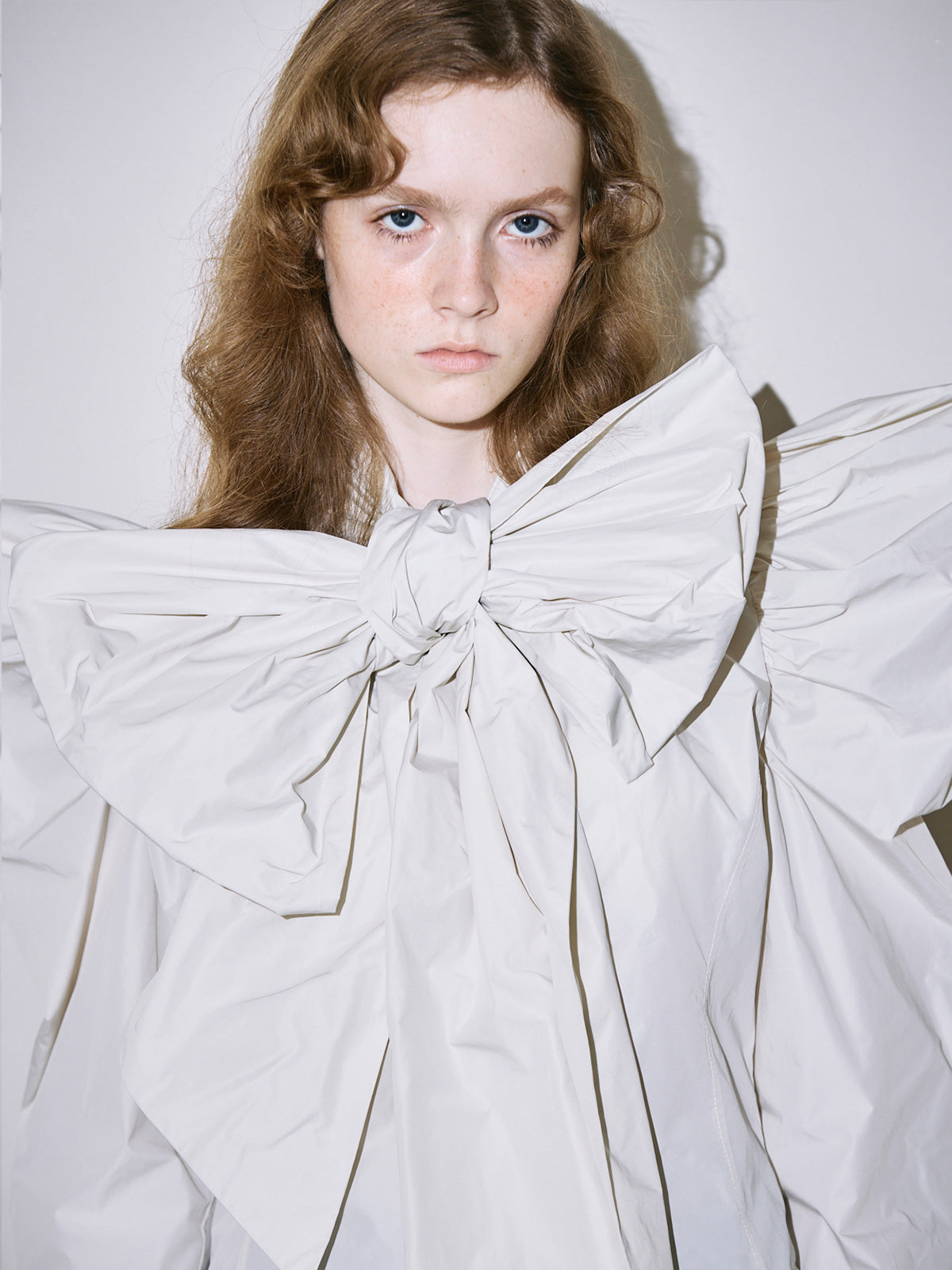 Petal ribbon blouse