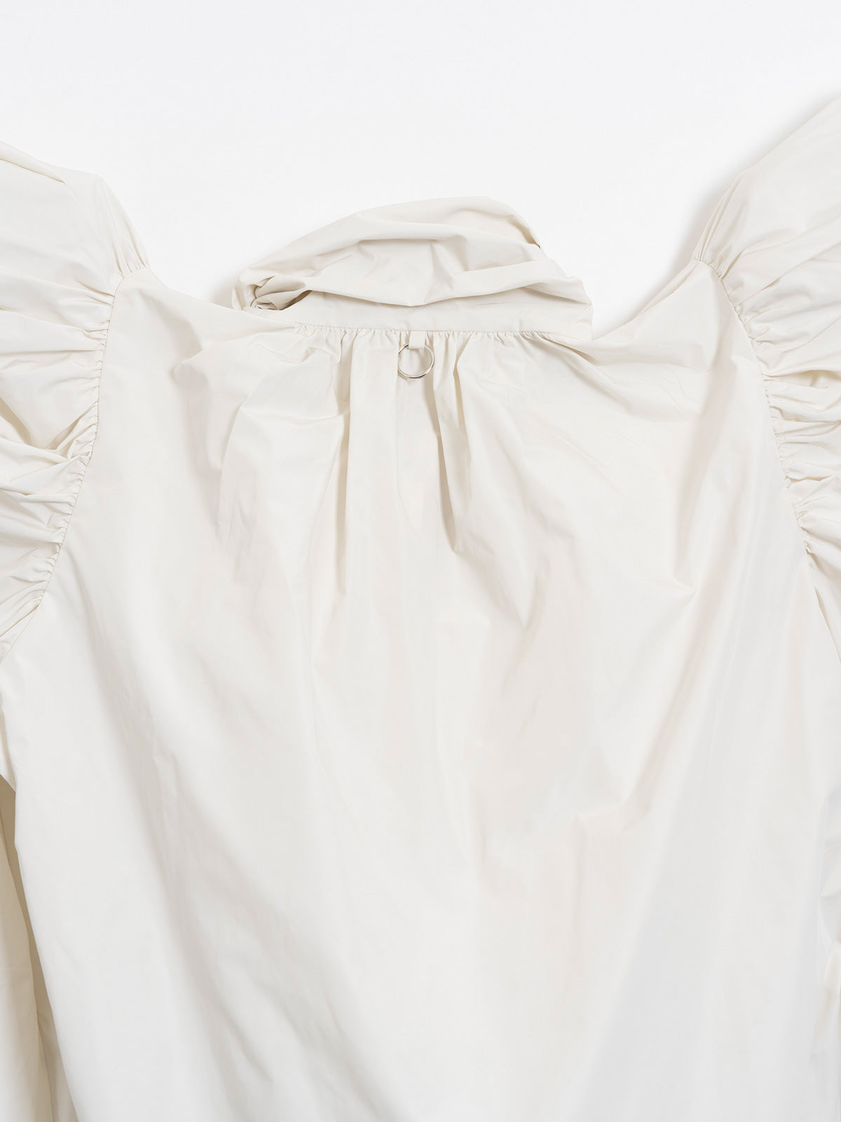 Petal ribbon blouse