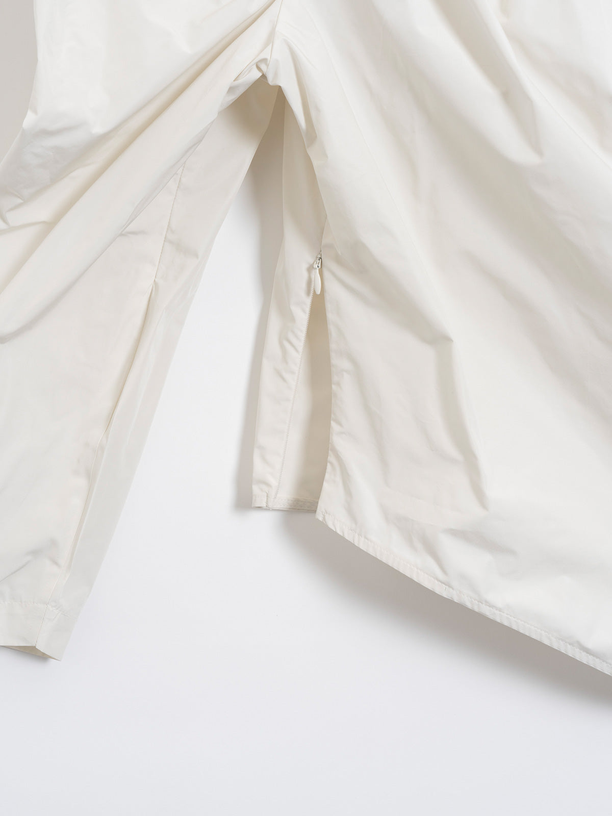 Petal ribbon blouse