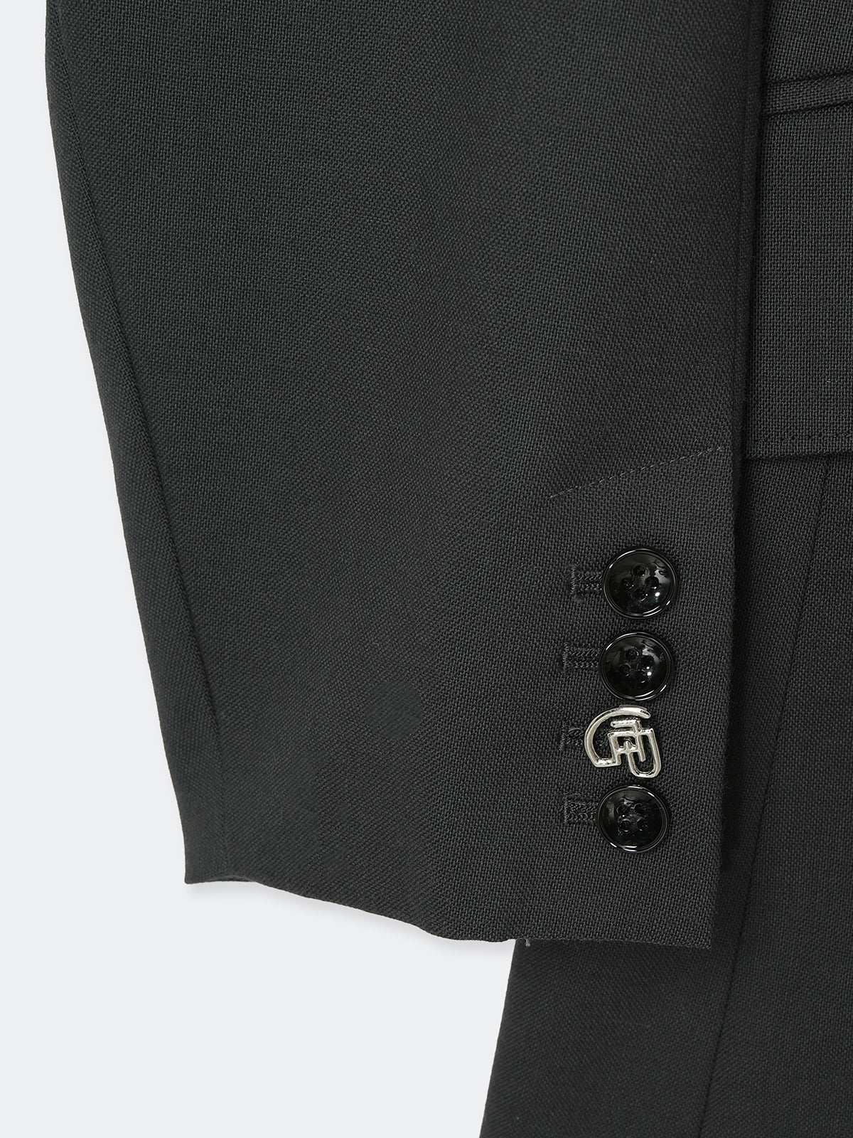Serge over jacket