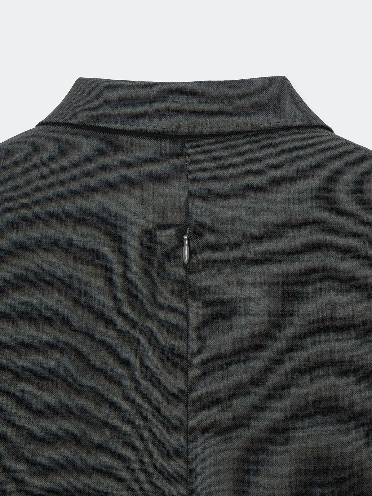 Serge over jacket