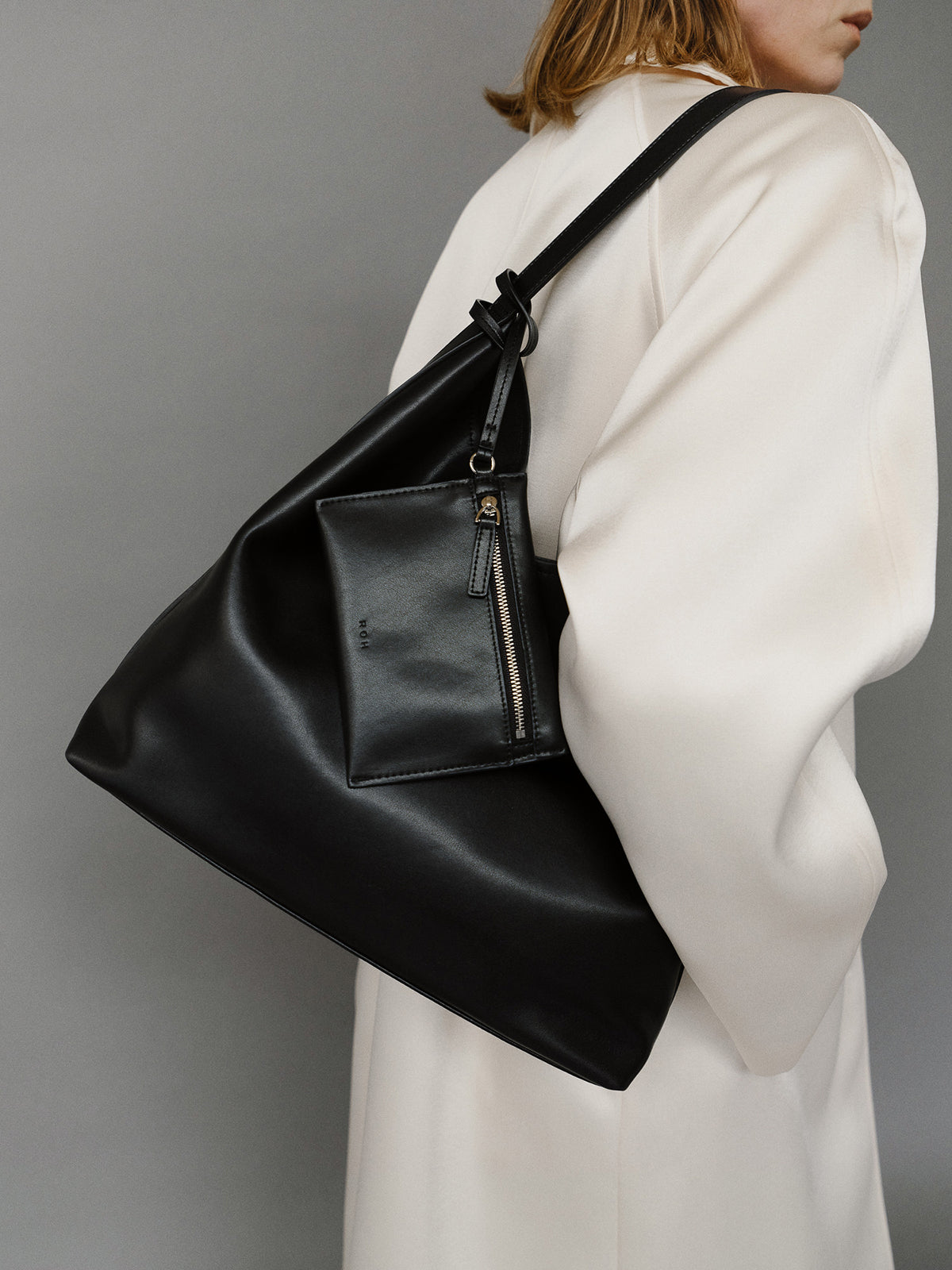 【ROH SEOUL】Pulpy hobo bag