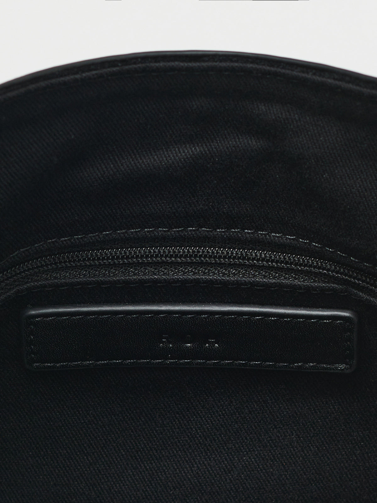 【ROH SEOUL】Pulpy hobo bag