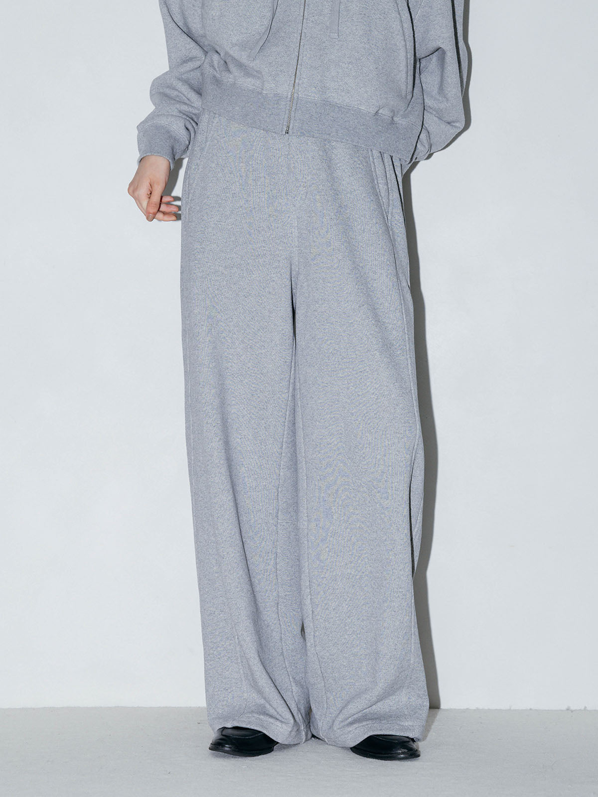 WIDE BEETLE SWEAT PANTS