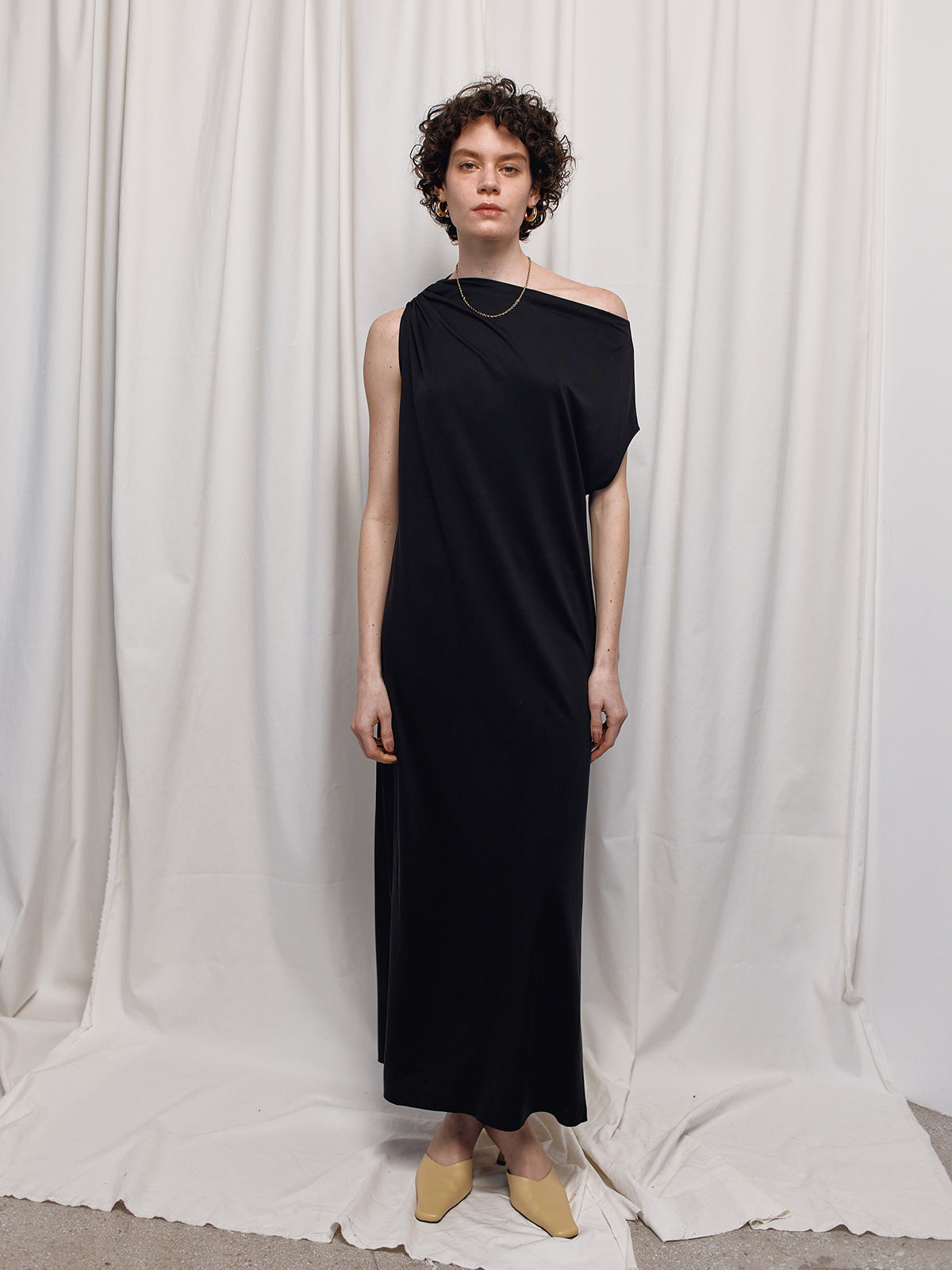 CUTSEW STRIGHT DRESS